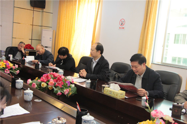 開好務(wù)虛會(huì) 抓好務(wù)實(shí)事