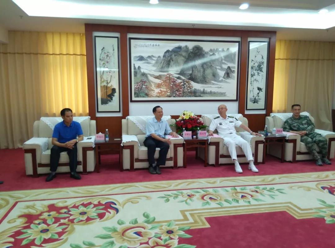 向最可愛的人致敬——八一建軍節(jié)雙擁慰問活動(dòng)