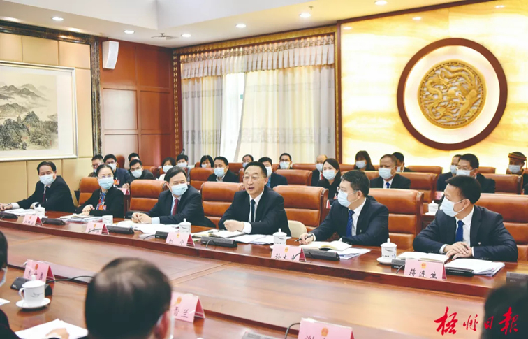 順流而下立潮頭，溯流而進爭上游！劉寧參加梧州市代表團審議