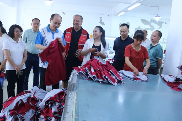 莫江珊率調(diào)研組到岑溪市開展工會工作調(diào)研