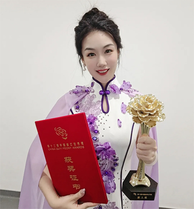 以“非遺”傳唱“非遺” ！梧州粵曲演員鐘杏沂摘“牡丹”